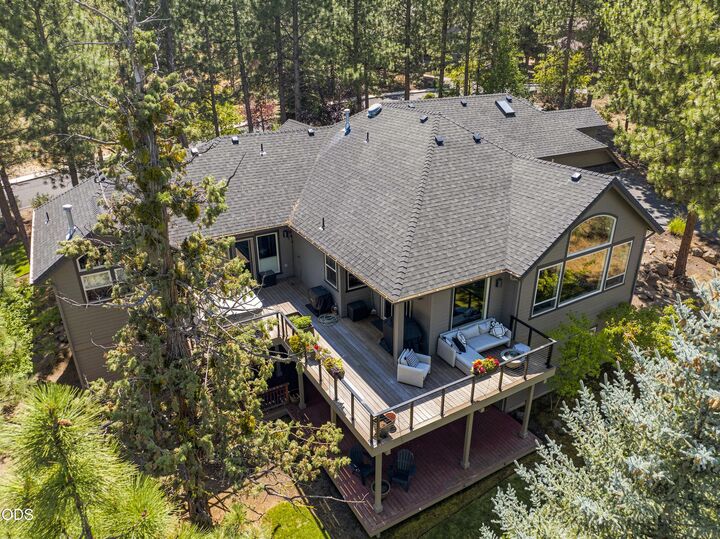 Property Photo: 1804 NW Remarkable Drive OR 97703