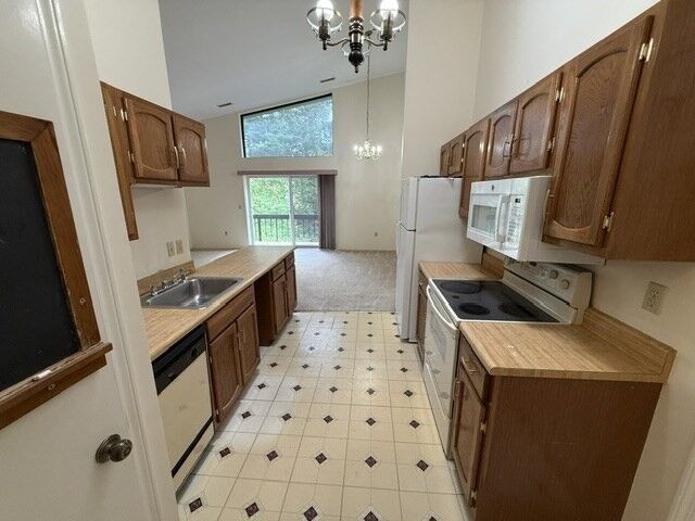 Property Photo: 181 Littleton Rd 420 MA 01824
