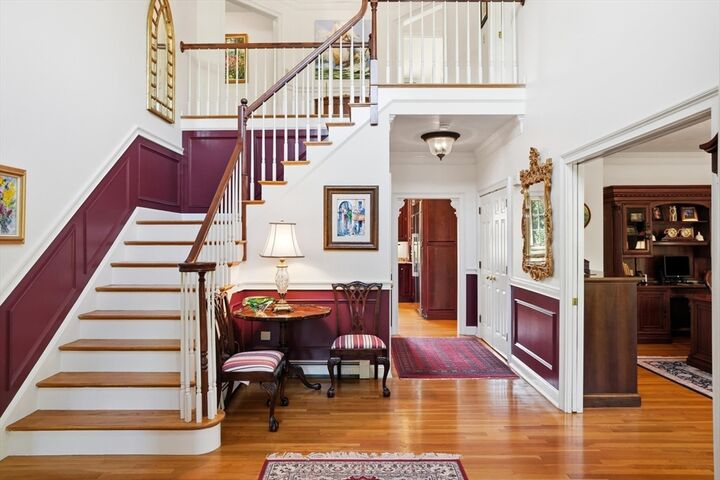 Property Photo:  104 Pokanoket Ln  MA 02050 