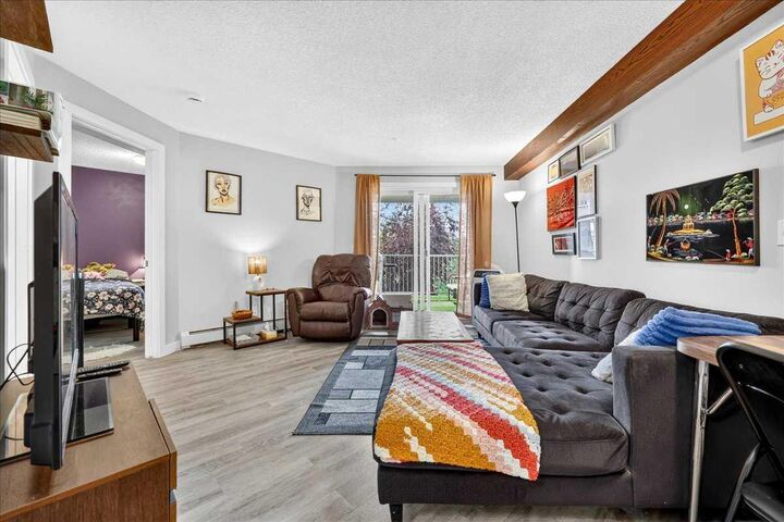 Property Photo:  604 8 Street SW 5308A  AB T4B 2W4 