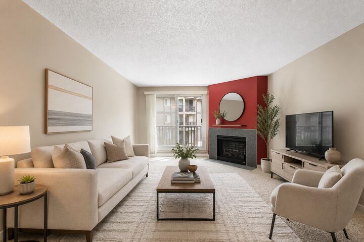Property Photo: 6400 Coach Hill Road SW 522 AB T3H 1B8