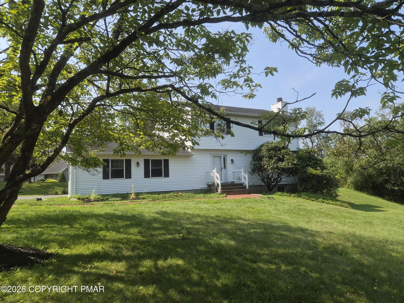 Property Photo:  16 Spring Lake Drive  PA 18301 