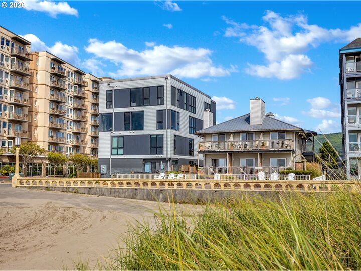 Property Photo: 321 S Prom A OR 97138