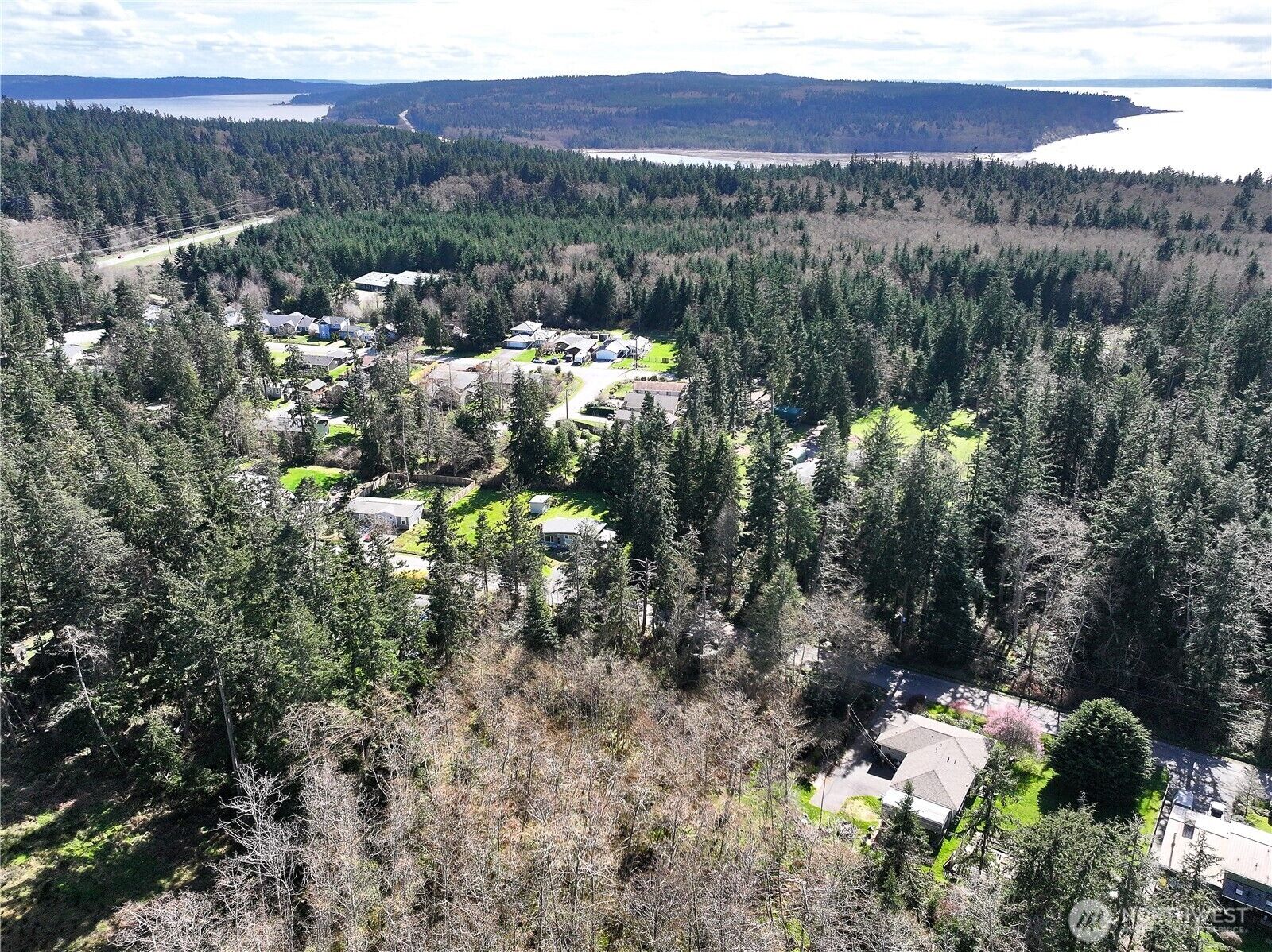 Property Photo:  401  Gramayre Road  WA 98239 