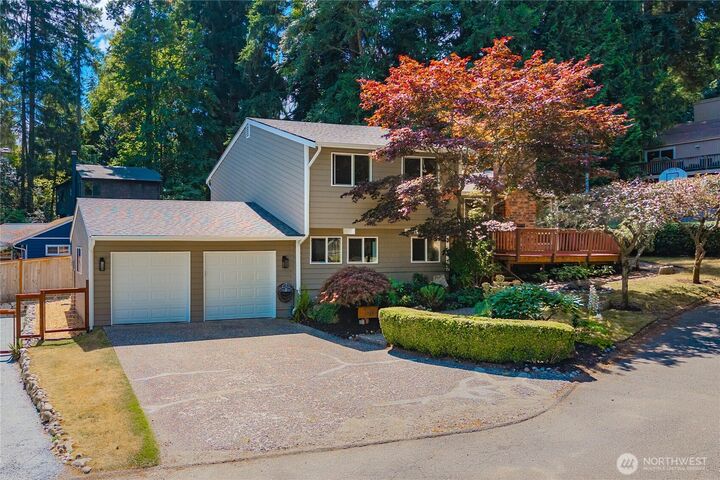 Property Photo:  2421 NE 180th Street  WA 98155 