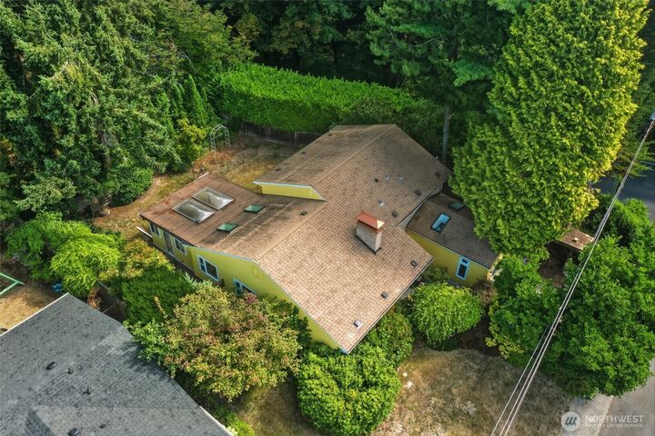 Property Photo:  2010  Forest Hill Drive SE  WA 98501 