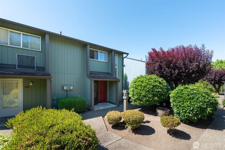Property Photo:  1801  M Street NE 1807  WA 98002 
