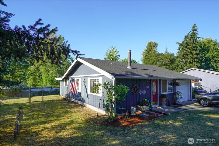 Property Photo:  1801 E 164th Street Ct  WA 98387 