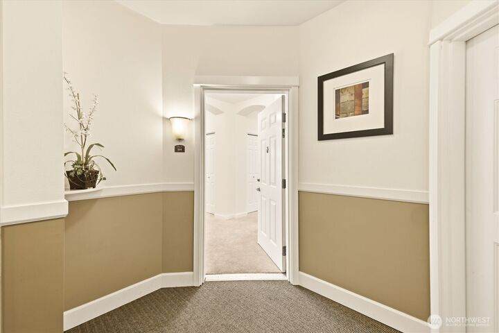 Property Photo: 13301 SE 79th Place C114 WA 98059