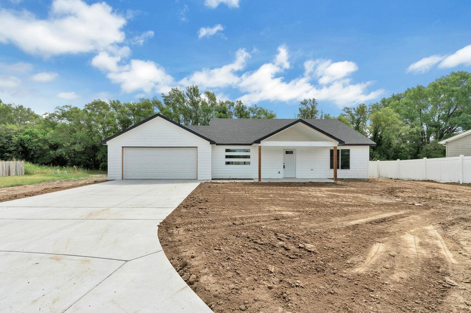 Property Photo:  4612 S Edwards Cir.  KS 67217 