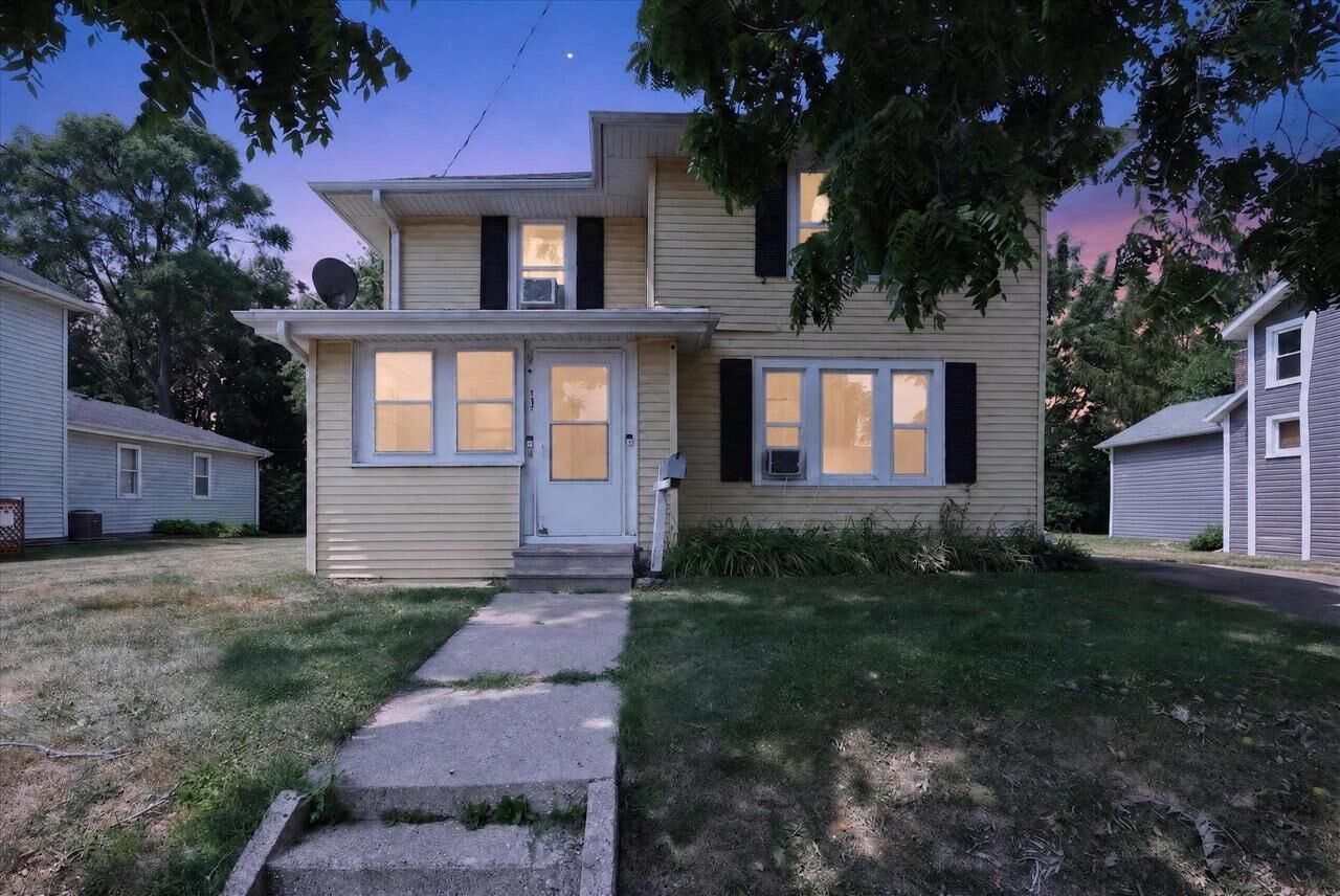 Property Photo: 115 N Chatham Street WI 53548