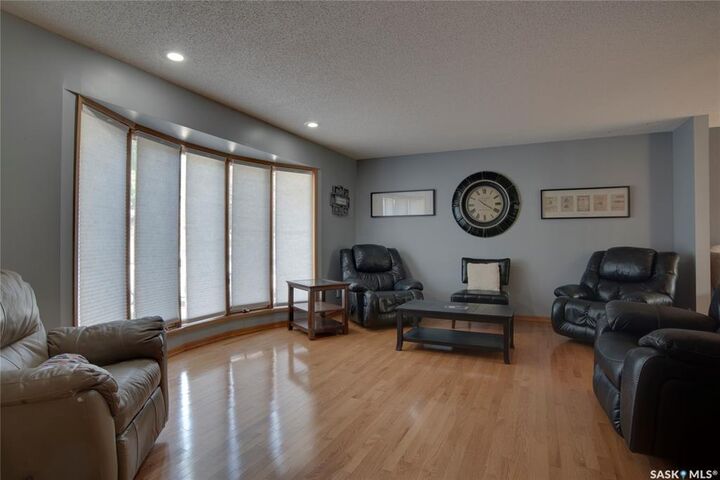 Property Photo: 407 Chitek Crescent SK S7K 5C1