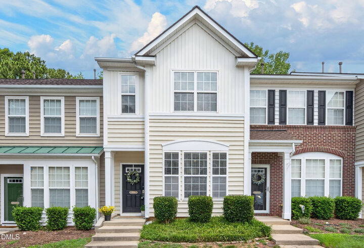Property Photo:  5316 Crescentview Parkway  NC 27606 