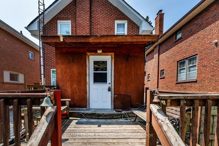 Property Photo:  39 Burk Street  ON L1J 4C1 