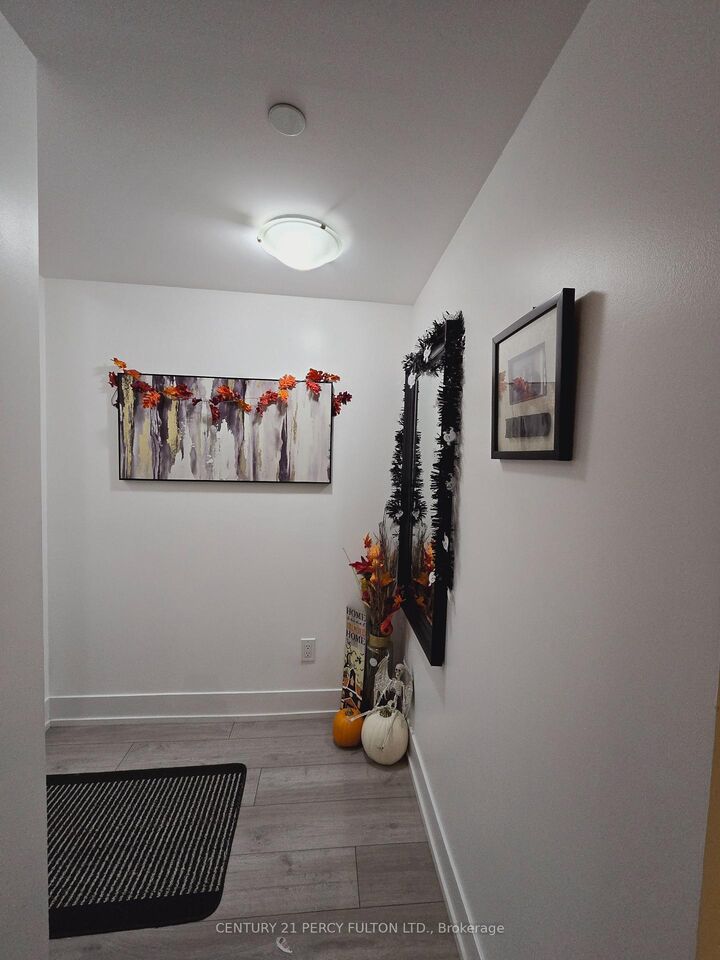 Property Photo:  1215 Bayly Street 1310  ON L1W 1L7 