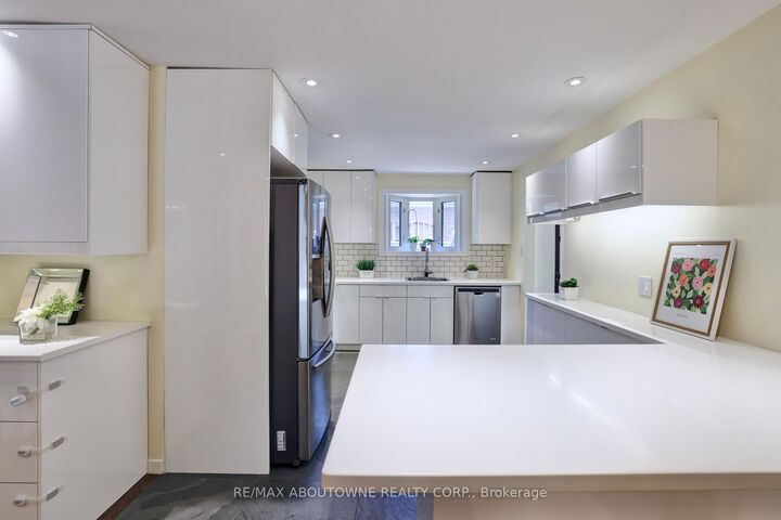 Property Photo: 497 Anthony Drive ON L6J 2K6