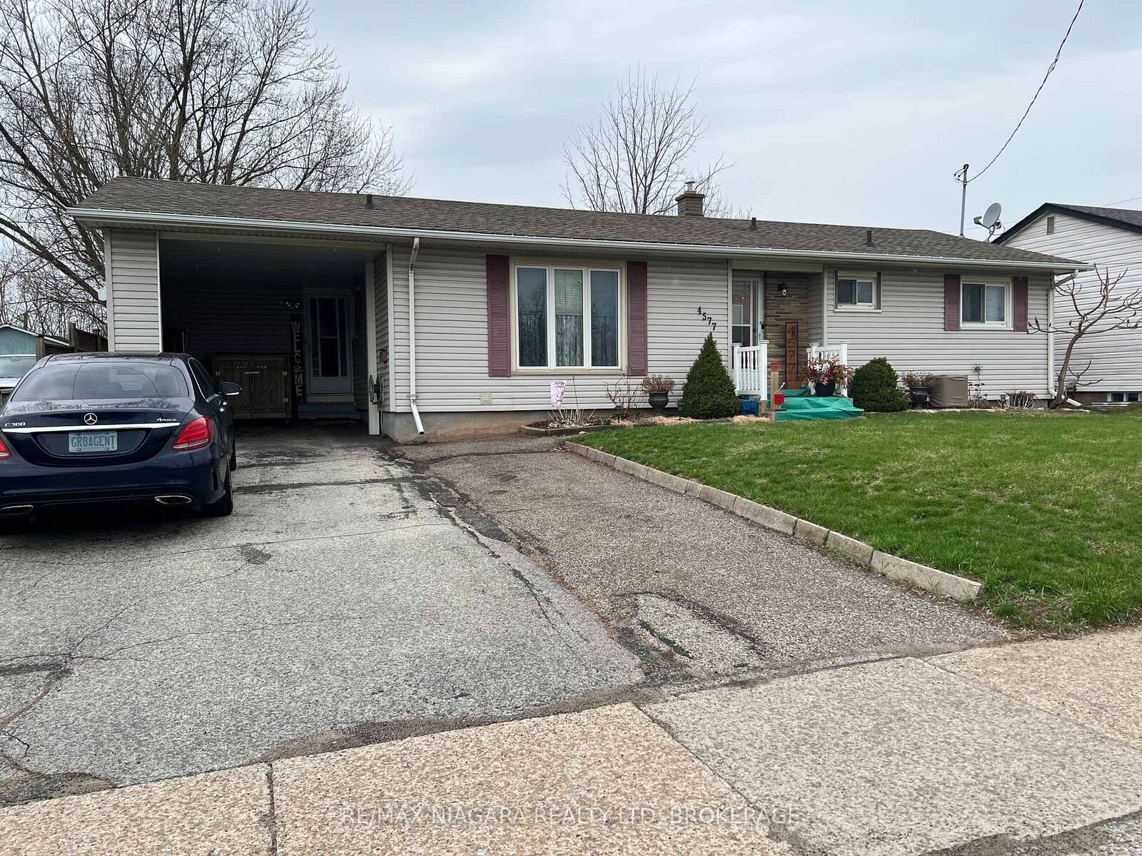 Property Photo:  4577 Drummond Road  ON L2E 6C8 