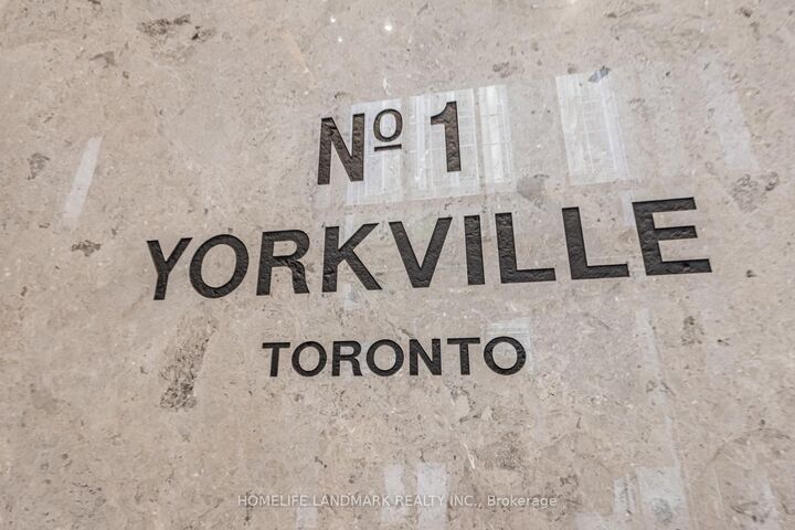 Photo de la propriété: 1 Yorkville Avenue 2409 ON M4W 0B1