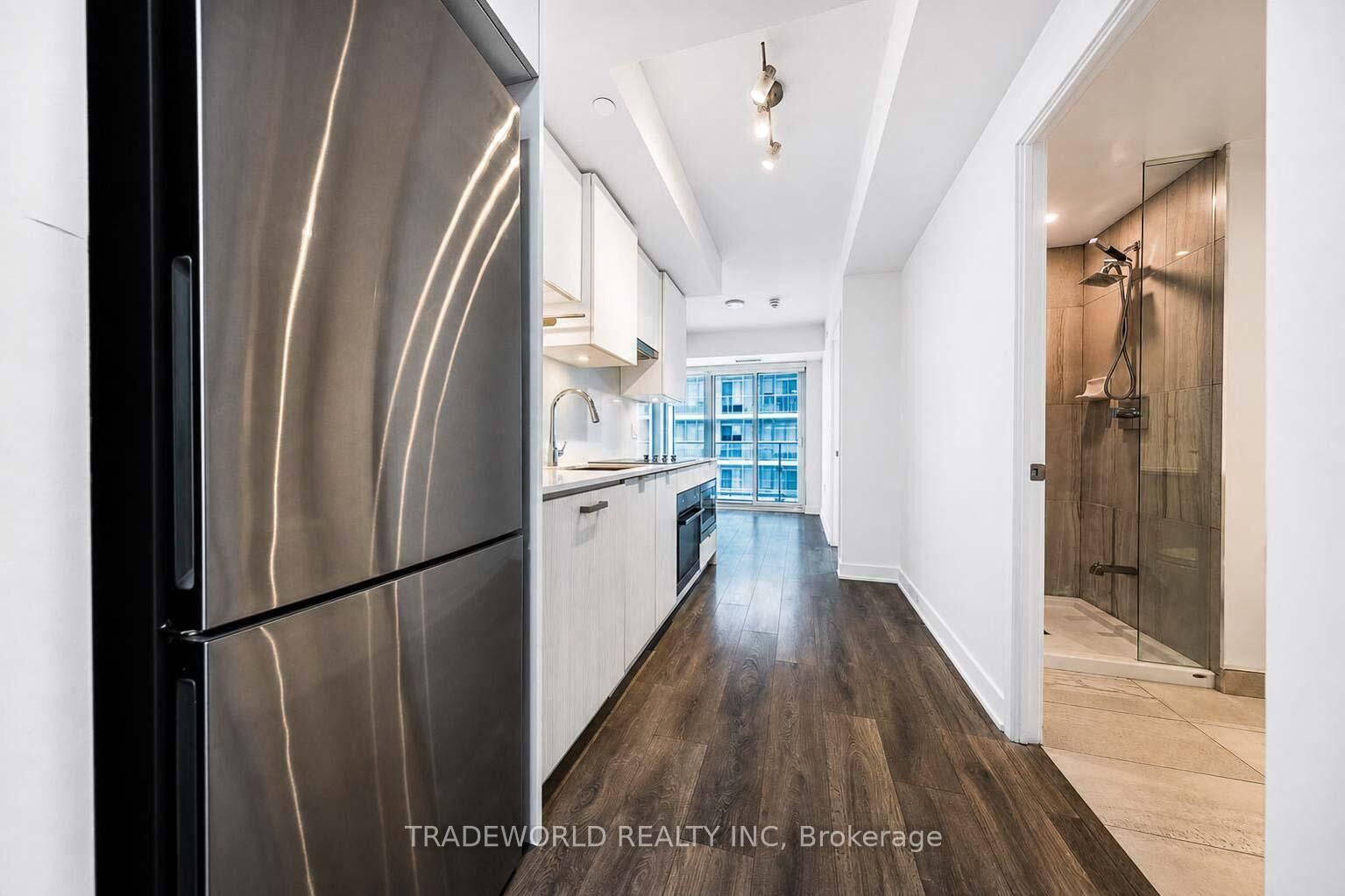 Property Photo:  99 Broadway Avenue 2308  ON M4P 0E3 
