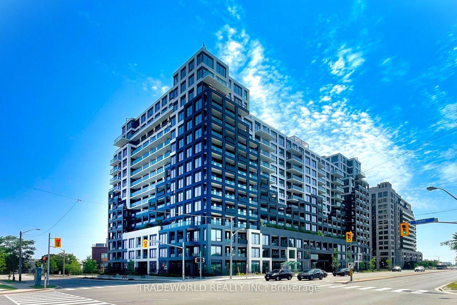 Property Photo:  1100 Sheppard Avenue W 1019  ON M3J 0H1 