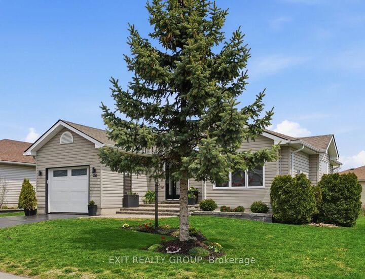 Property Photo: 86 Sandbanks Court ON K0K 3L0