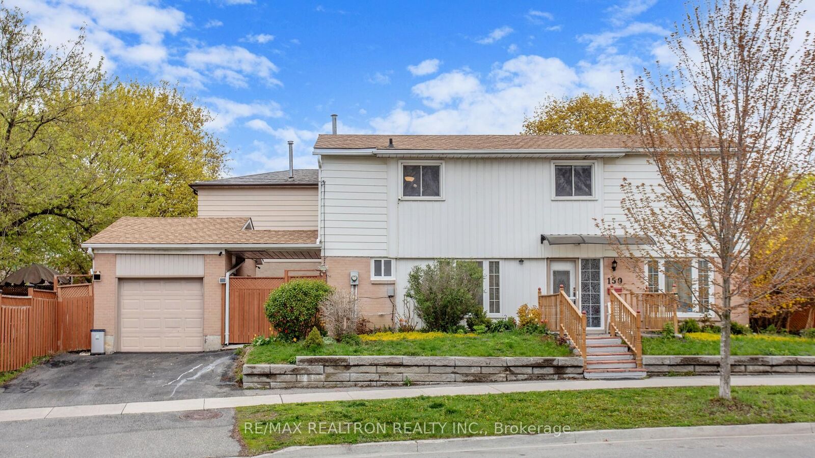 Property Photo: 159 Patterson Street ON L3Y 3L4