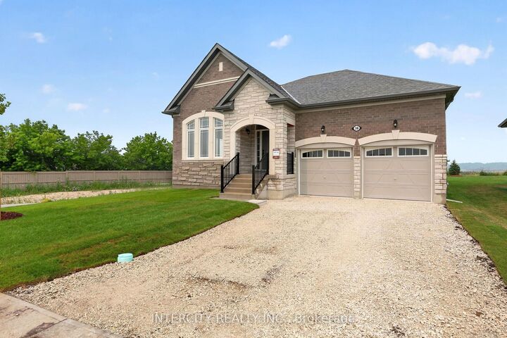 Property Photo: 38 Legacy Circle ON L9Z 0M5