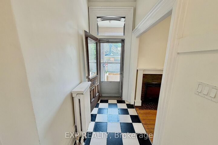 Property Photo: 510 William Street 1 ON N6B 3E6