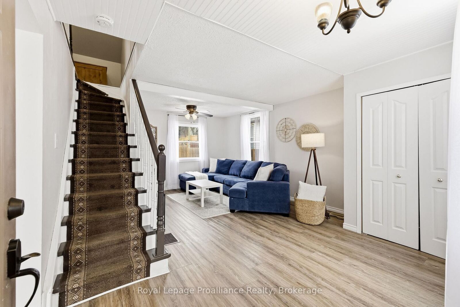 Property Photo:  40 Smith Street  ON L1A 3A4 