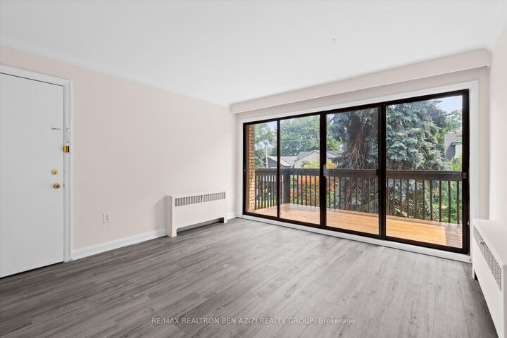 Property Photo: 304 Roselawn Avenue ON M4R 1G1