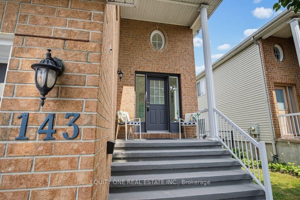 Property Photo:  143 Castle Glen Crescent  ON K2L 4G9 
