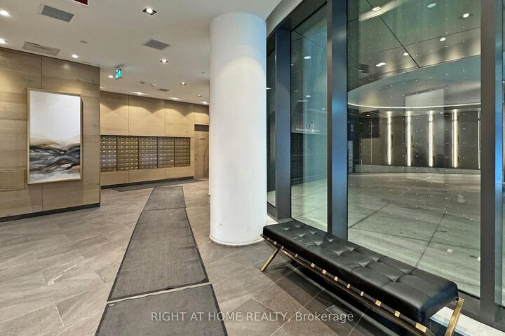 Property Photo: 330 Richmond Street W 209 ON M5V 0M4
