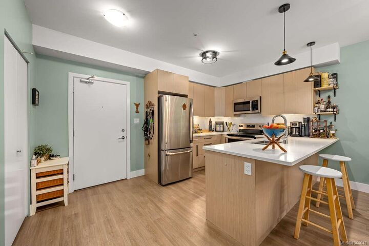 3070 Kilpatrick Ave #101 — photo 1