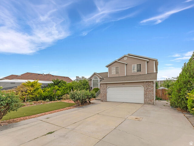 Property Photo: 3932 S Redhawk Rd W UT 84119