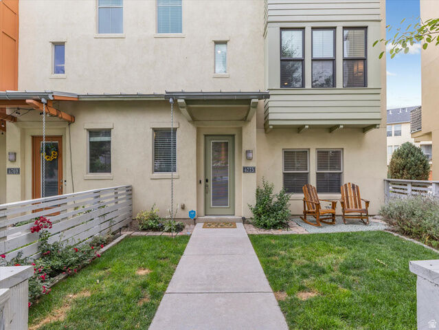 Property Photo: 4773 W Daybreak Rim Way S UT 84009