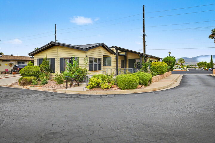 Property Photo: 1526 N Dixie Downs Rd 46 UT 84770