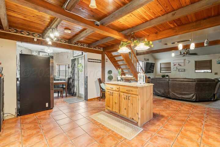 Property Photo: 1706 Lakeview Drive TX 79036