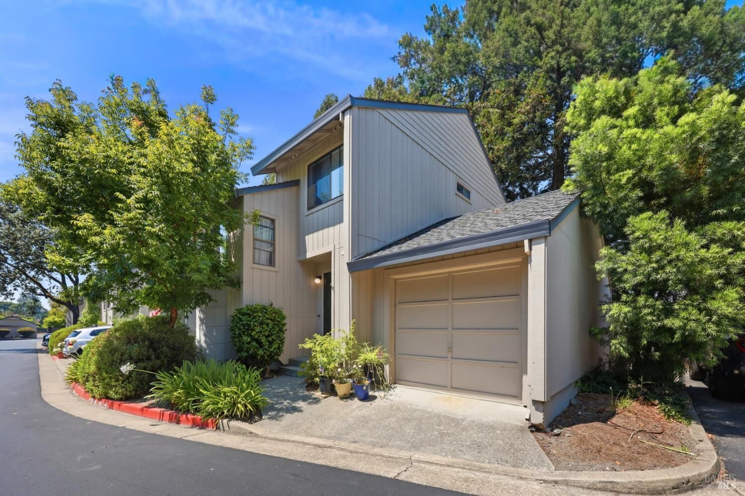 Property Photo: 1908 Windmill Circle CA 95403