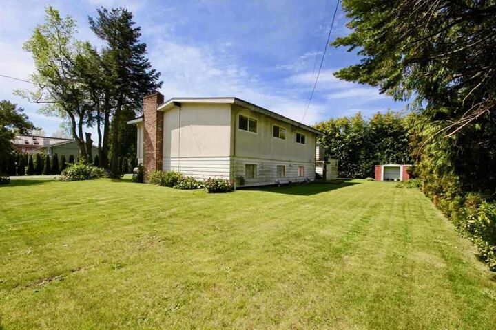 Property Photo: 1230 Malvern Place BC V4M 3H7