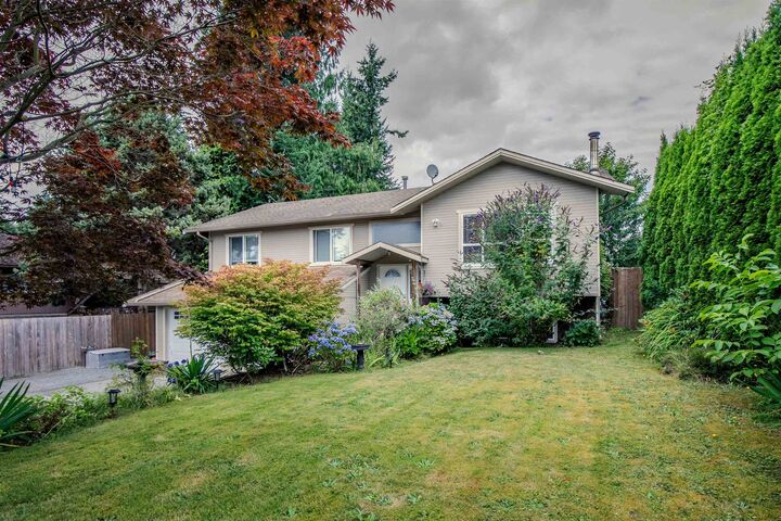 35073 Ewert Avenue — photo 1