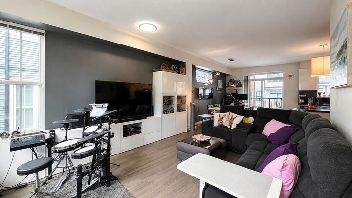 Property Photo: 10735 84 Avenue 32 BC V4C 0C7
