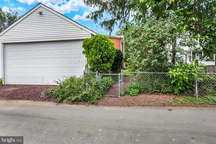 Property Photo: 3639 Brisban Street PA 17111