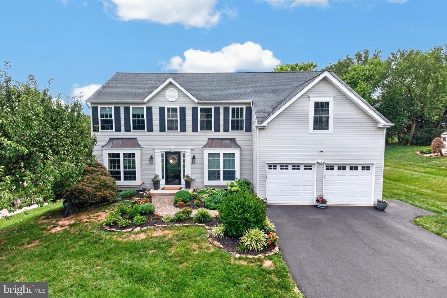 Property Photo: 5009 Swan Drive PA 19460