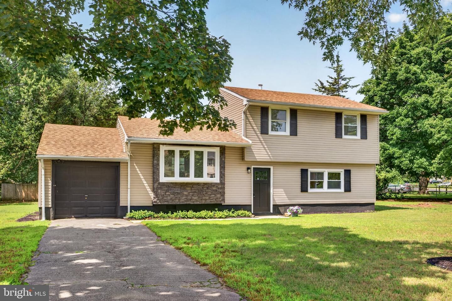 Property Photo:  1921 Mountain Drive  NJ 08332 