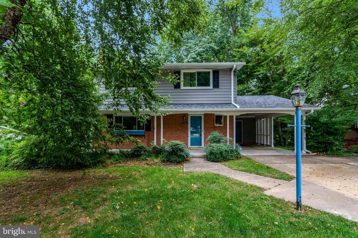 Property Photo: 8447 Thames Street VA 22151
