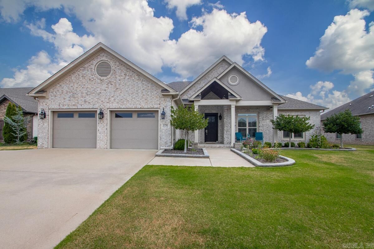 Property Photo:  1750 Pecan Creek Drive  AR 72034 