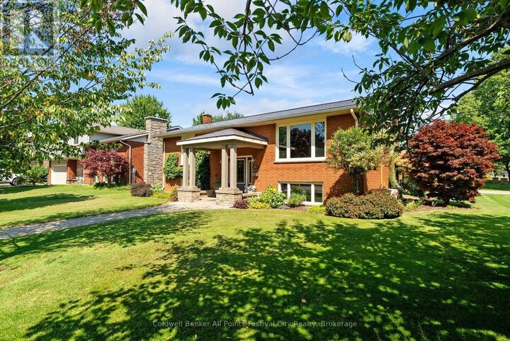 Property Photo: 323 Warren Street ON N7A 4G1