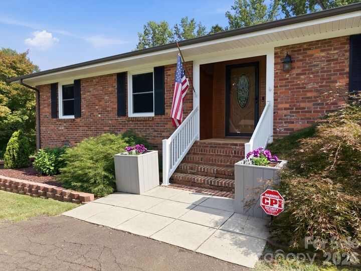 Property Photo:  1285 Patterson Street  NC 28023 