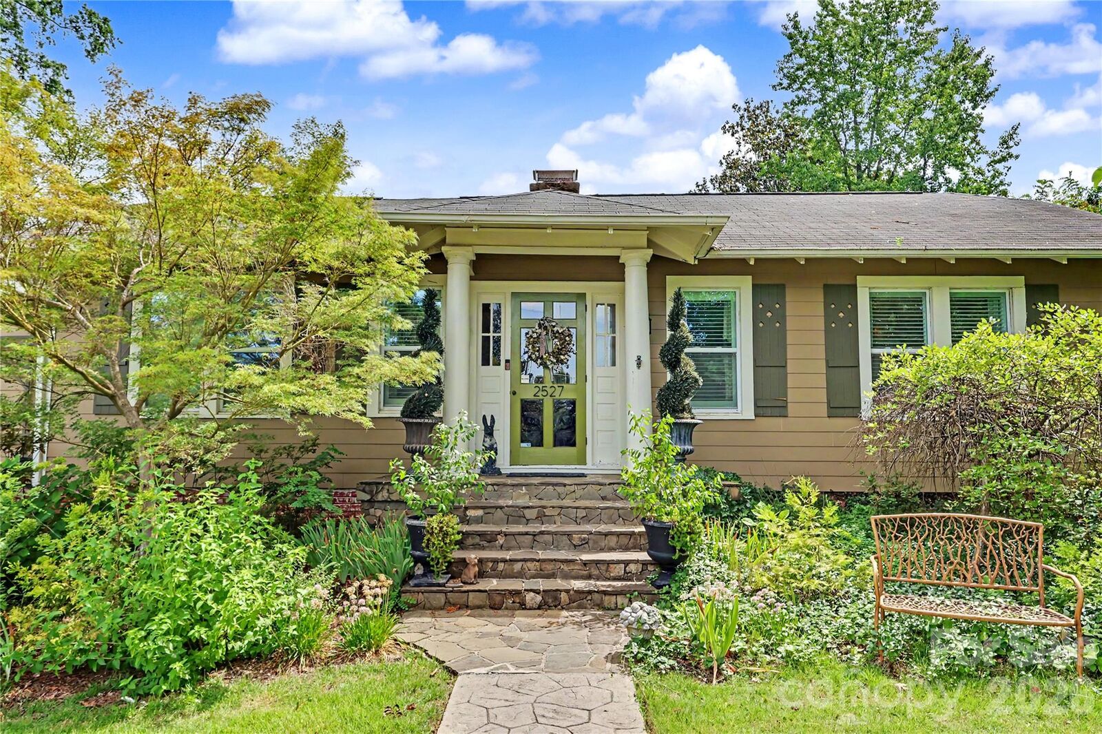 Property Photo:  2527 Sharon Road  NC 28211 