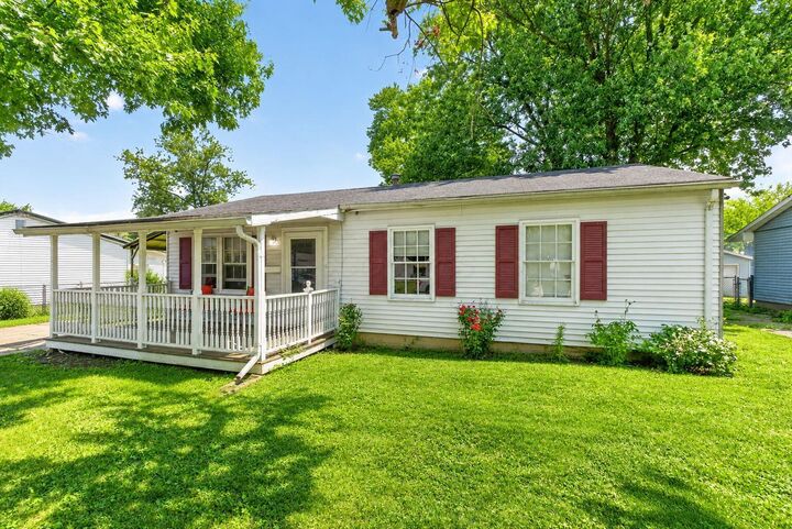 Property Photo: 844 Central Drive OH 43302